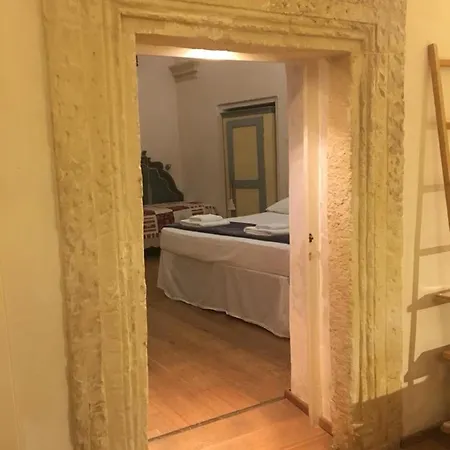 Bed and breakfast Palazzo Gorgoni 3*
